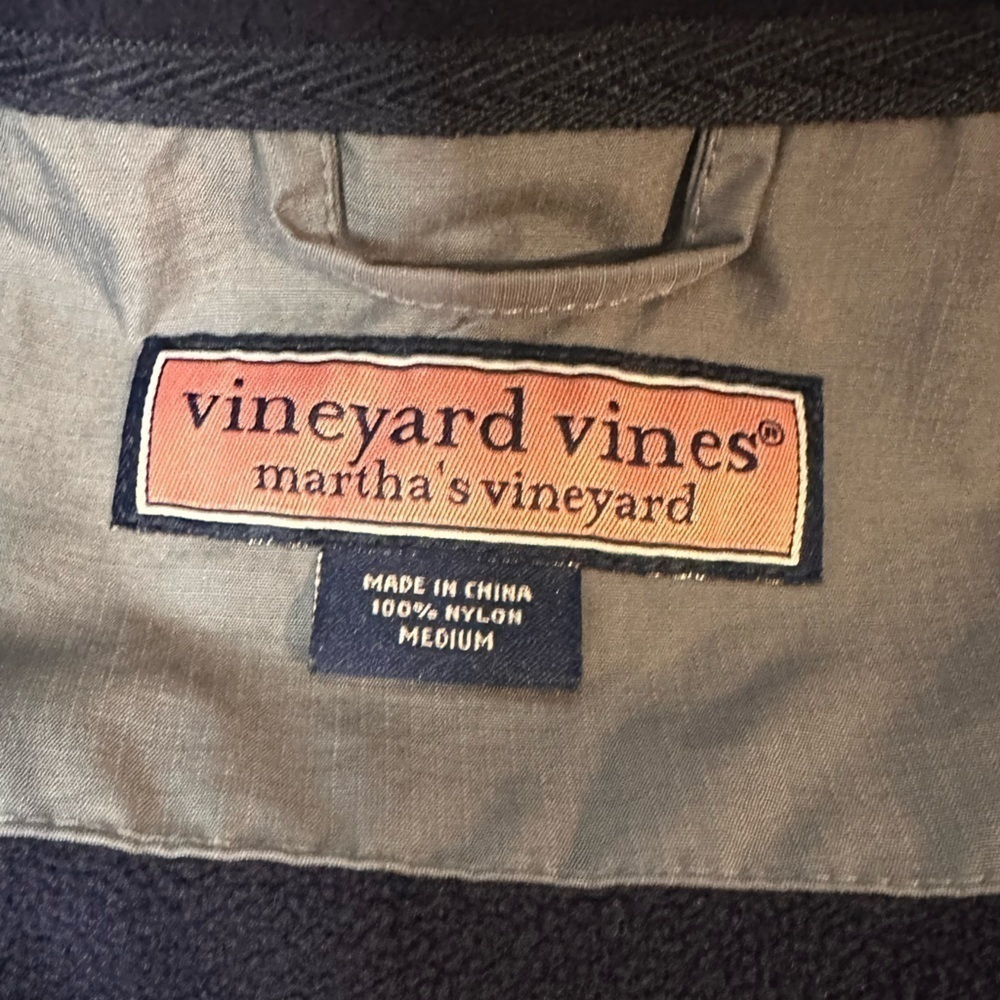 Vineyard Vines Nylon Vest Medium - Picture 10 of 10
